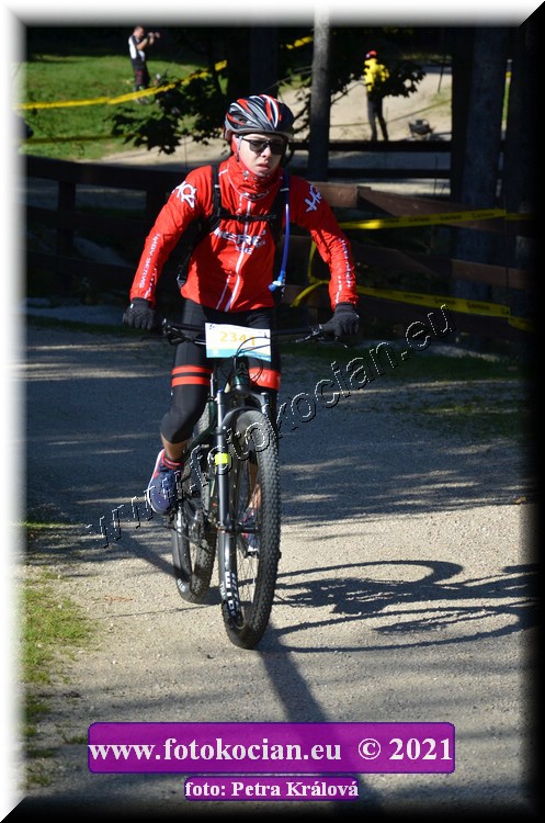 Náhled obrázku: 2021-12313-CTAuthor-2341.JPG