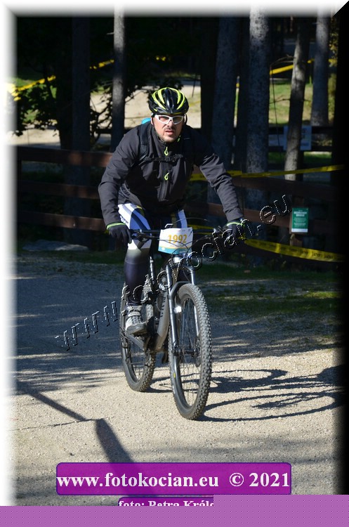 Náhled obrázku: 2021-12318-CTAuthor-1992.JPG