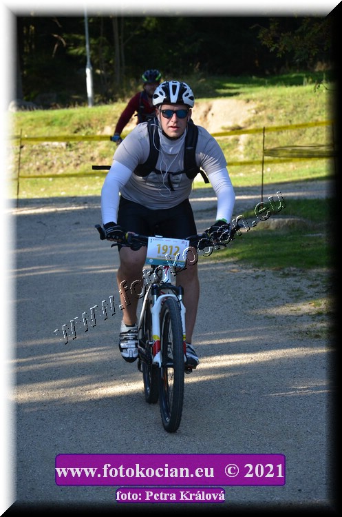 Náhled obrázku: 2021-12339-CTAuthor-1912.JPG