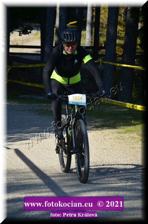 Náhled obrázku: 2021-12368-CTAuthor-1824.JPG