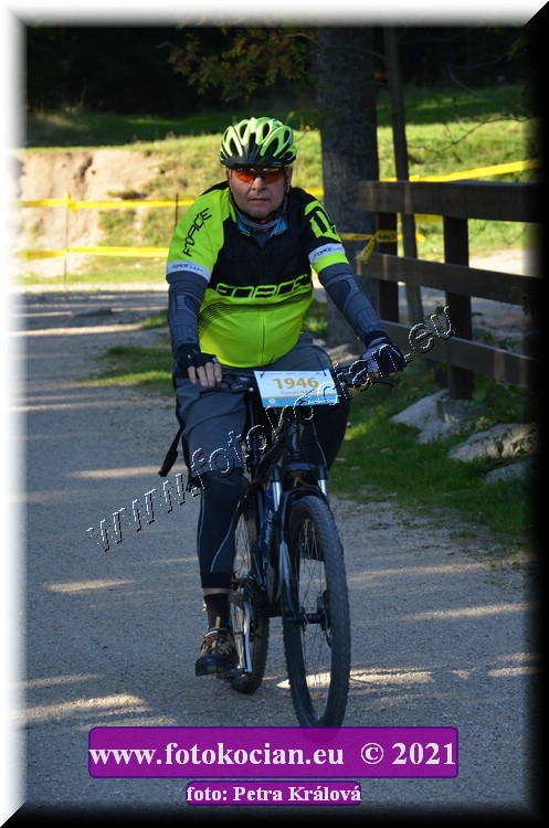 Náhled obrázku: 2021-12390-CTAuthor-1946.JPG