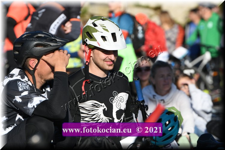 Náhled obrázku: 2021-10161-CTAuthor-.JPG