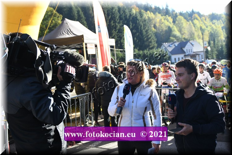 Náhled obrázku: 2021-1022-CTAuthor-.JPG