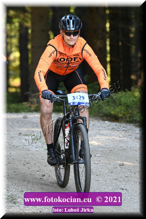 Náhled obrázku: 2021-6055-CTAuthor-3429.JPG