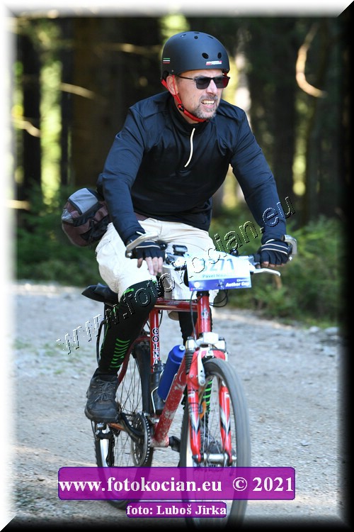 Náhled obrázku: 2021-6174-CTAuthor-3271.JPG