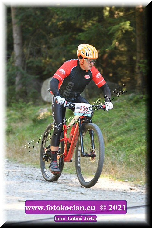 Náhled obrázku: 2021-6310-CTAuthor-250.JPG