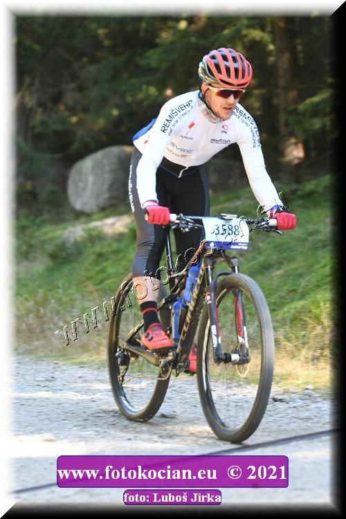 Náhled obrázku: 2021-6362-CTAuthor-3588.JPG