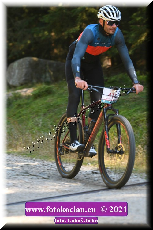 Náhled obrázku: 2021-6375-CTAuthor-411.JPG