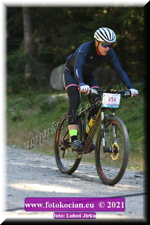 Náhled obrázku: 2021-6408-CTAuthor-354.JPG