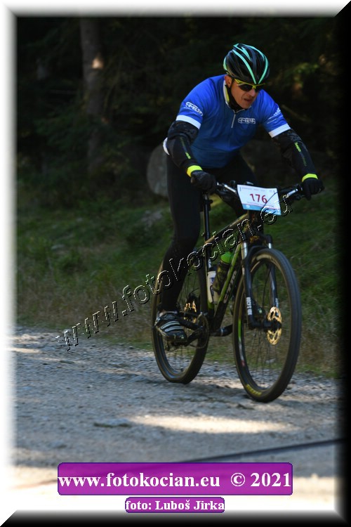 Náhled obrázku: 2021-6436-CTAuthor-176.JPG