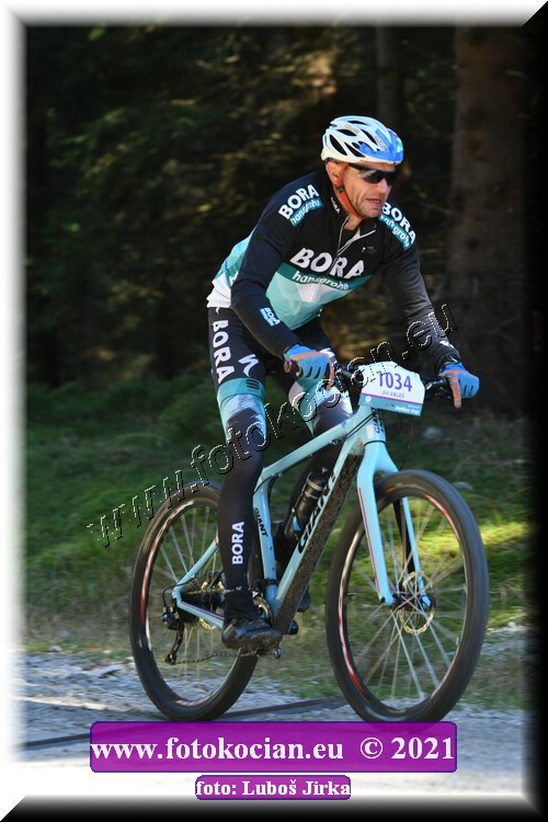 Náhled obrázku: 2021-6487-CTAuthor-1034.JPG