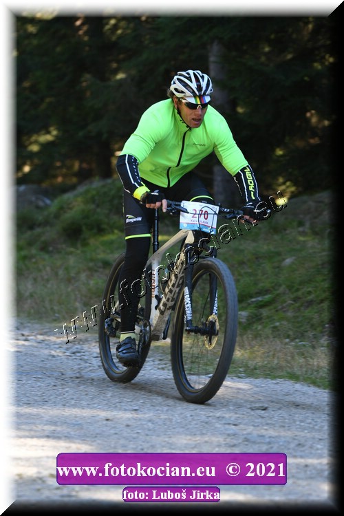 Náhled obrázku: 2021-6550-CTAuthor-270.JPG