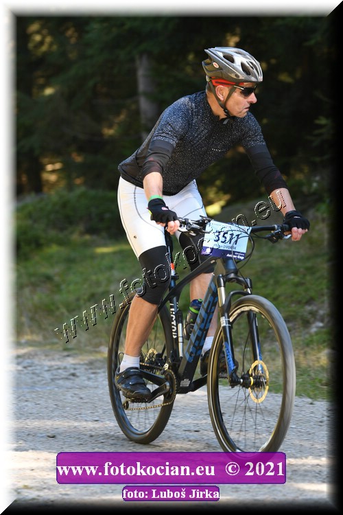 Náhled obrázku: 2021-6566-CTAuthor-3511.JPG