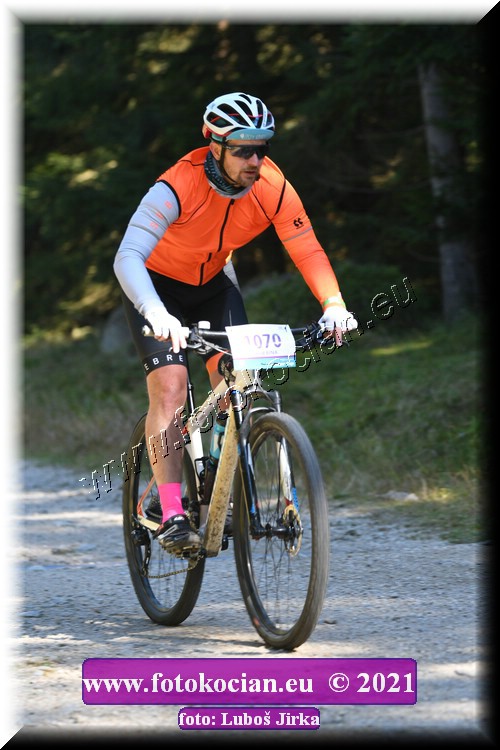 Náhled obrázku: 2021-6569-CTAuthor-1070.JPG