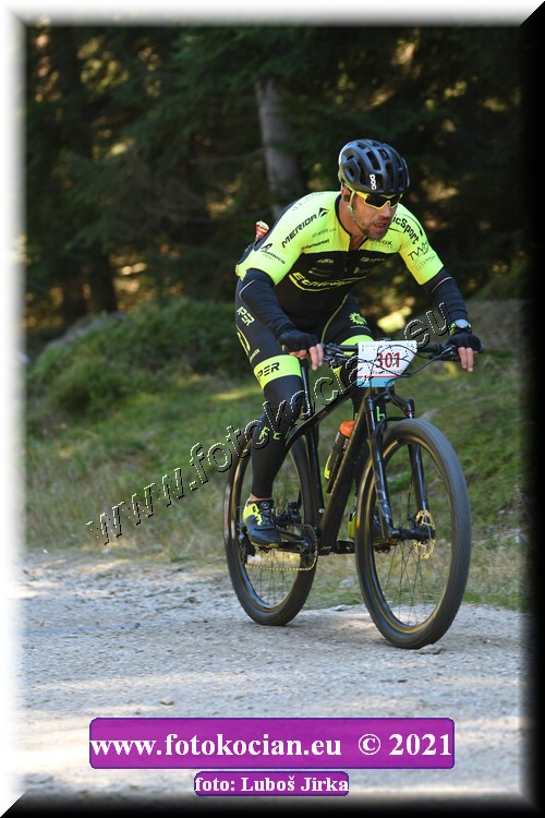 Náhled obrázku: 2021-6575-CTAuthor-301.JPG