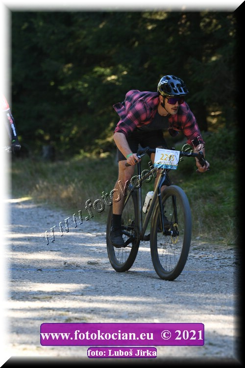 Náhled obrázku: 2021-6597-CTAuthor-2295.JPG