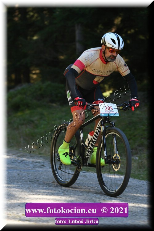 Náhled obrázku: 2021-6652-CTAuthor-205.JPG