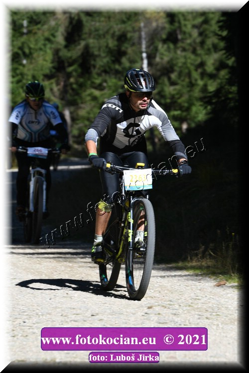 Náhled obrázku: 2021-6686-CTAuthor-2363.JPG