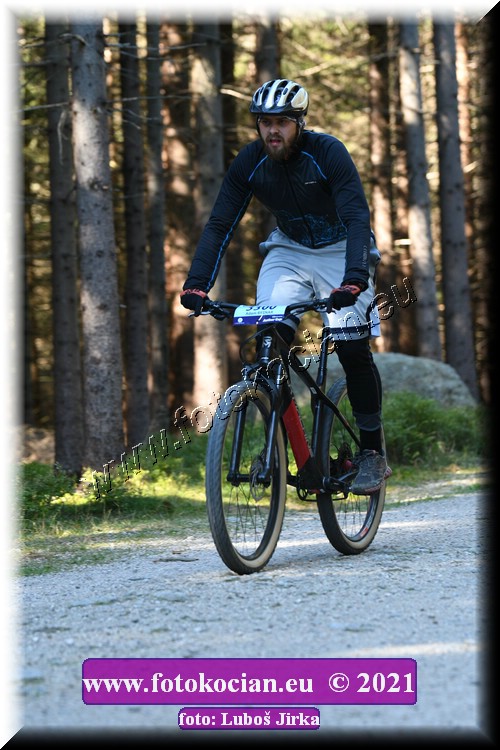 Náhled obrázku: 2021-6812-CTAuthor-3300.JPG