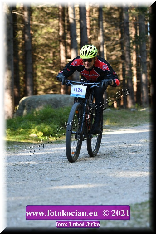 Náhled obrázku: 2021-6815-CTAuthor-1124.JPG