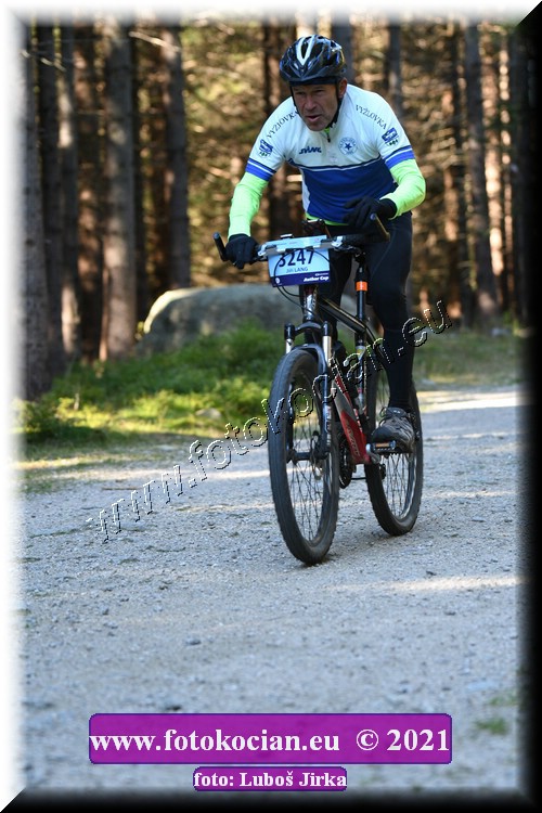 Náhled obrázku: 2021-6869-CTAuthor-3247.JPG