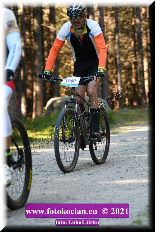 Náhled obrázku: 2021-6888-CTAuthor-1060.JPG