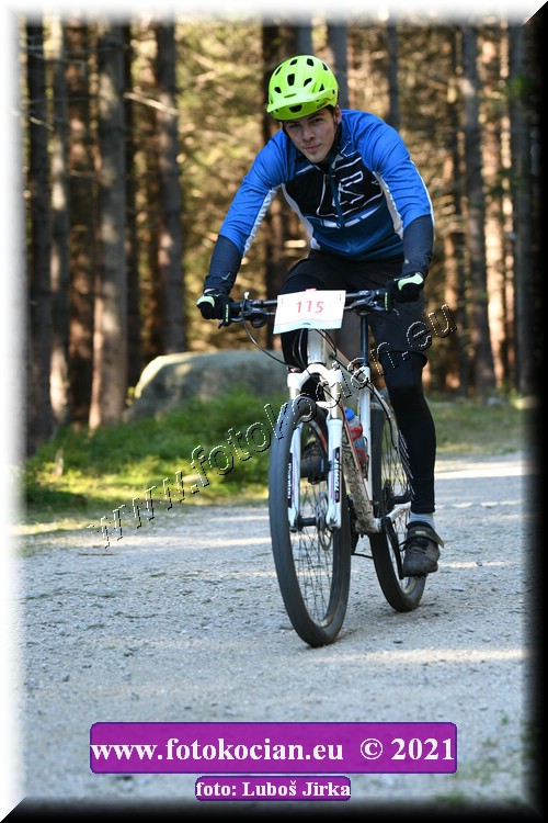 Náhled obrázku: 2021-6894-CTAuthor-115.JPG