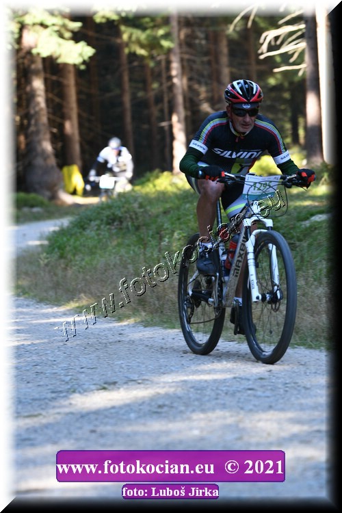 Náhled obrázku: 2021-7060-CTAuthor-1295.JPG