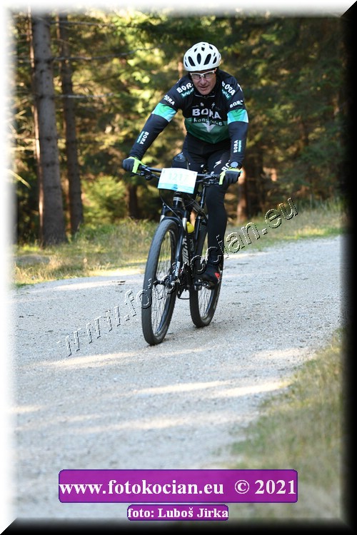 Náhled obrázku: 2021-7104-CTAuthor-1217.JPG