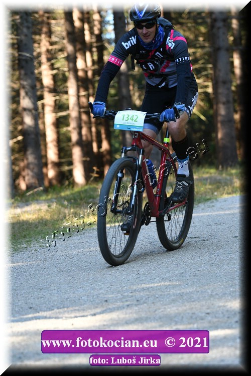 Náhled obrázku: 2021-7199-CTAuthor-1342.JPG