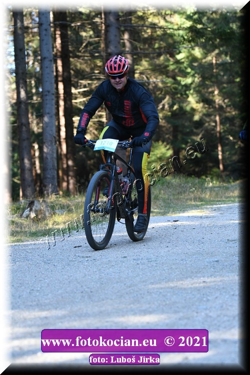 Náhled obrázku: 2021-7218-CTAuthor-1210.JPG