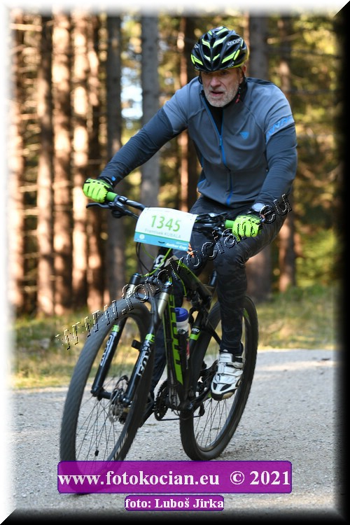 Náhled obrázku: 2021-7233-CTAuthor-1345.JPG