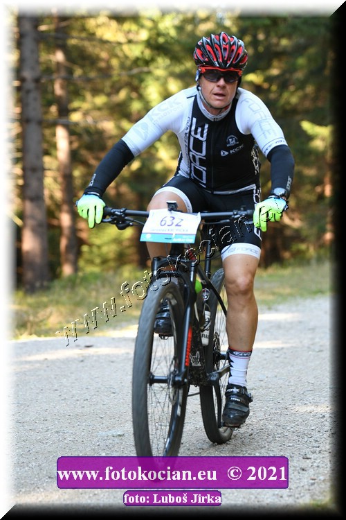 Náhled obrázku: 2021-7237-CTAuthor-632.JPG