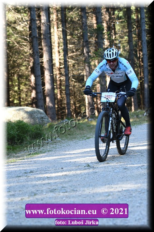 Náhled obrázku: 2021-7304-CTAuthor-2801.JPG