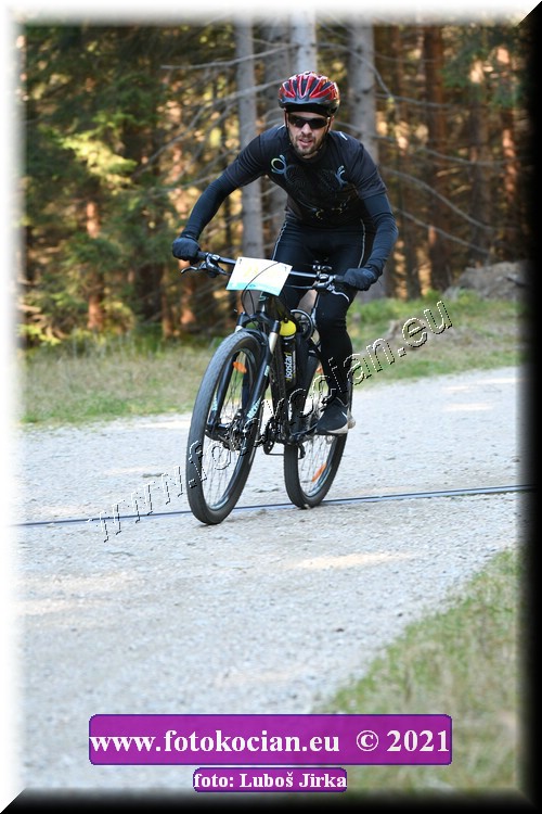 Náhled obrázku: 2021-7331-CTAuthor-0.JPG