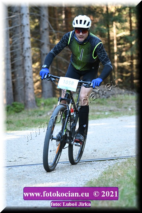 Náhled obrázku: 2021-7351-CTAuthor-1058.JPG