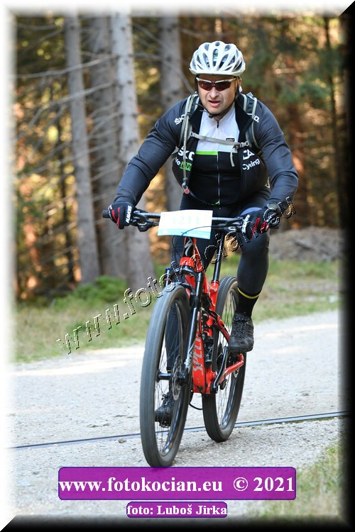 Náhled obrázku: 2021-7369-CTAuthor-1211.JPG