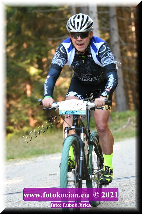 Náhled obrázku: 2021-7391-CTAuthor-2836.JPG