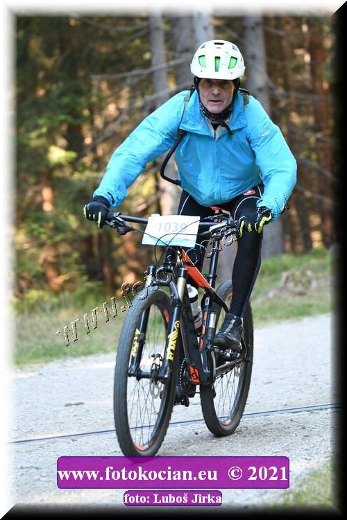 Náhled obrázku: 2021-7408-CTAuthor-1039.JPG