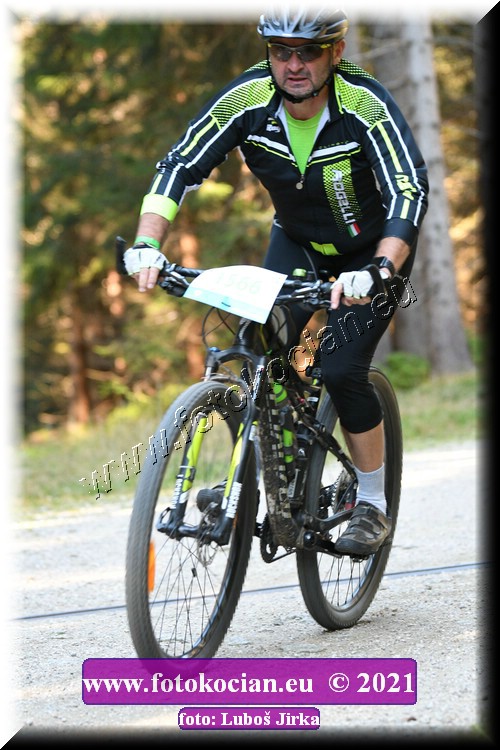 Náhled obrázku: 2021-7431-CTAuthor-1566.JPG