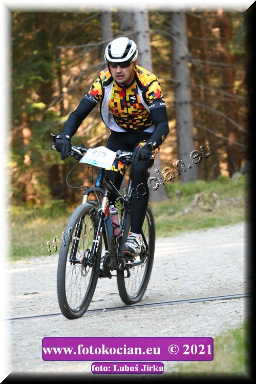 Náhled obrázku: 2021-7448-CTAuthor-939.JPG