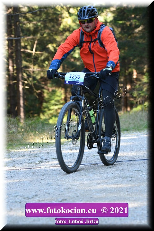 Náhled obrázku: 2021-7485-CTAuthor-3290.JPG