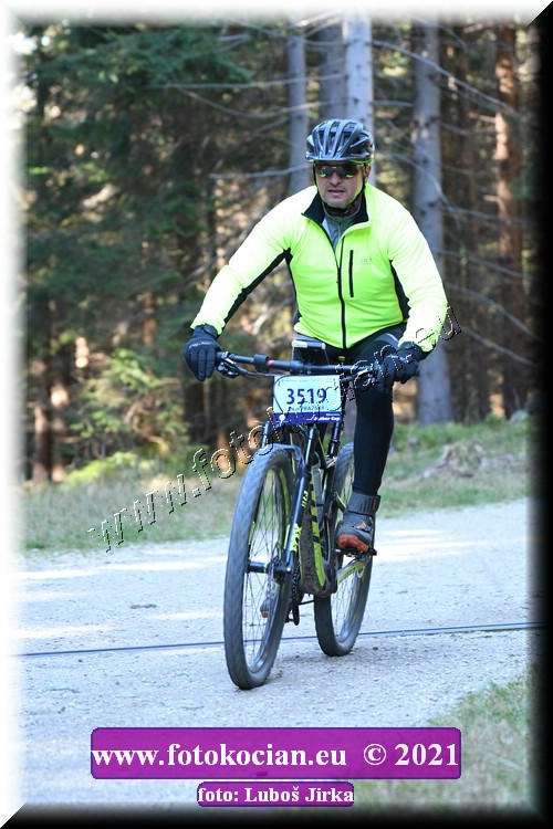 Náhled obrázku: 2021-7498-CTAuthor-3519.JPG