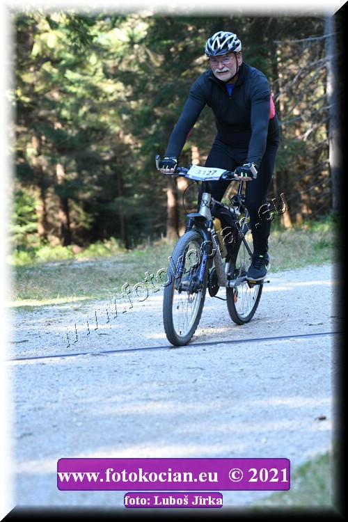 Náhled obrázku: 2021-7522-CTAuthor-3127.JPG