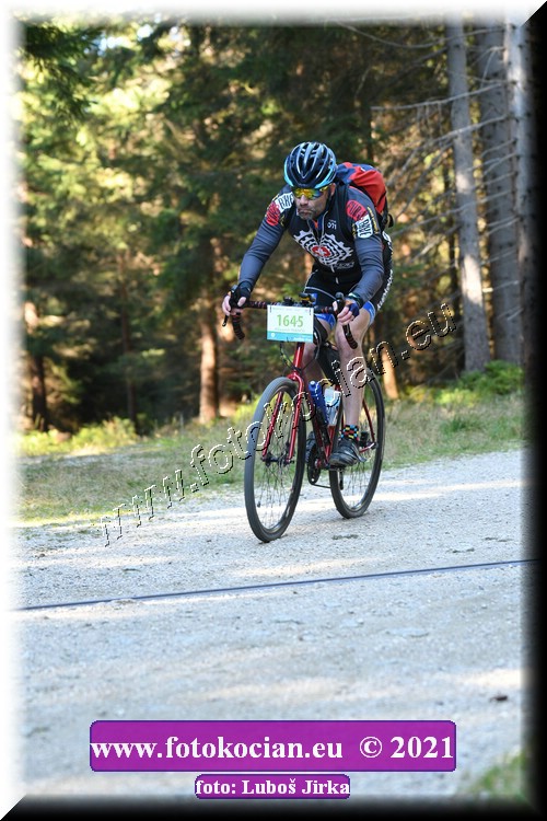 Náhled obrázku: 2021-7560-CTAuthor-1645.JPG