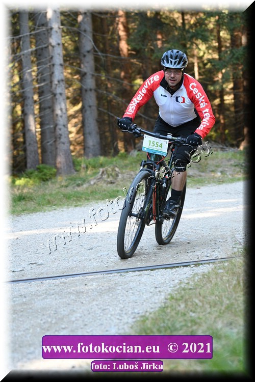 Náhled obrázku: 2021-7588-CTAuthor-1554.JPG