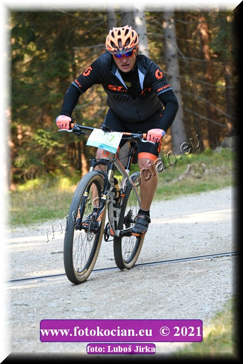 Náhled obrázku: 2021-7612-CTAuthor-1437.JPG