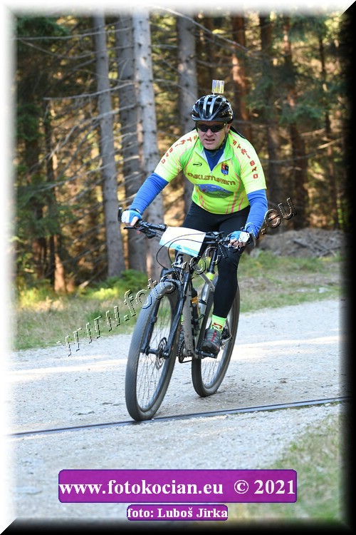 Náhled obrázku: 2021-7625-CTAuthor-1889.JPG