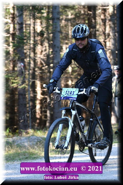 Náhled obrázku: 2021-7655-CTAuthor-3243.JPG