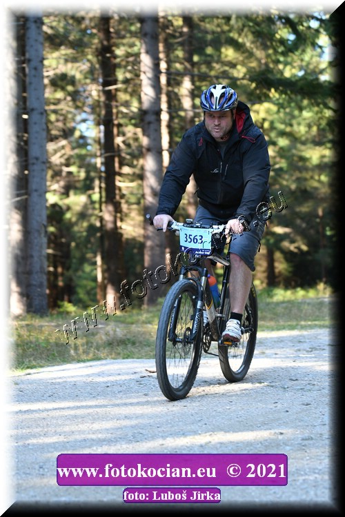 Náhled obrázku: 2021-7664-CTAuthor-3563.JPG